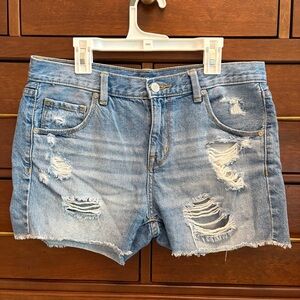 Mossimo women’s distressed Denim Jean Shorts 26